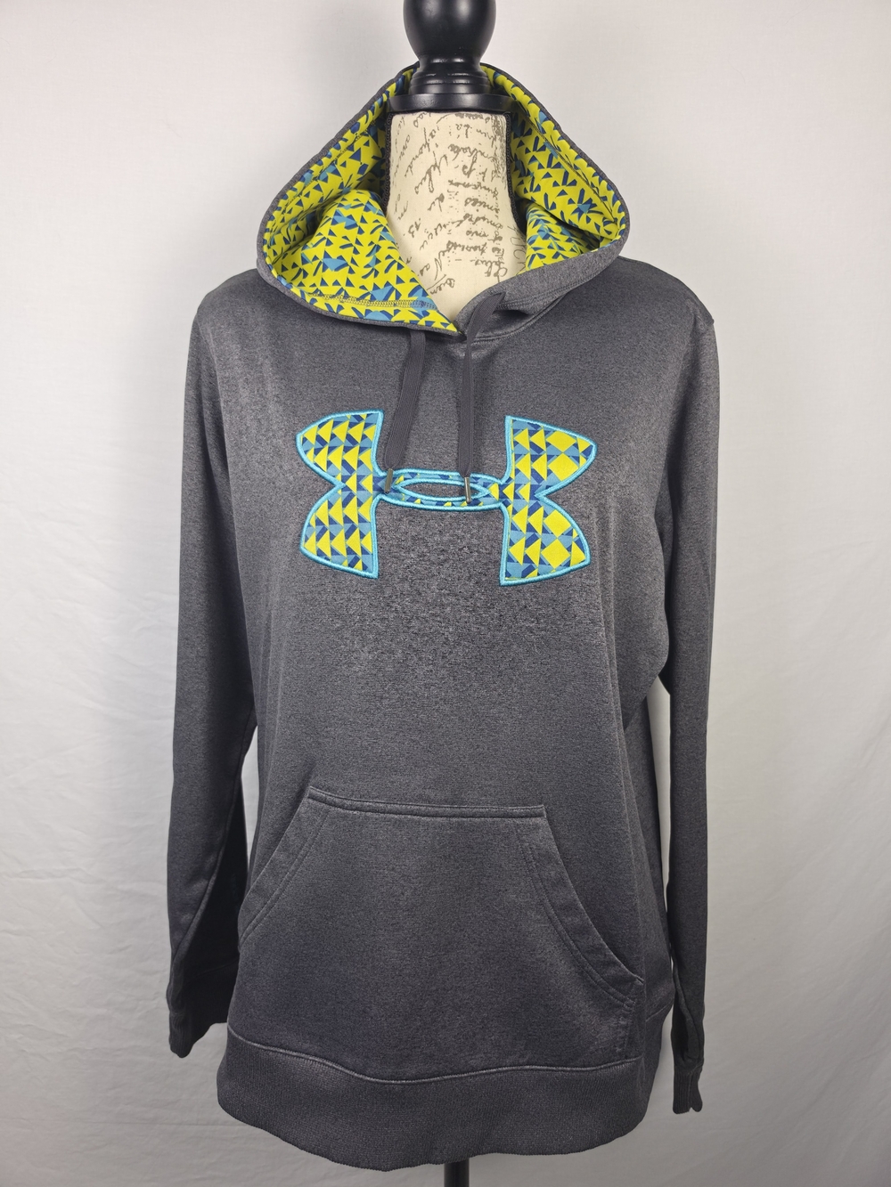 Under Armour Geometric Hood Lining Hoodie | Gray Charcoal Large